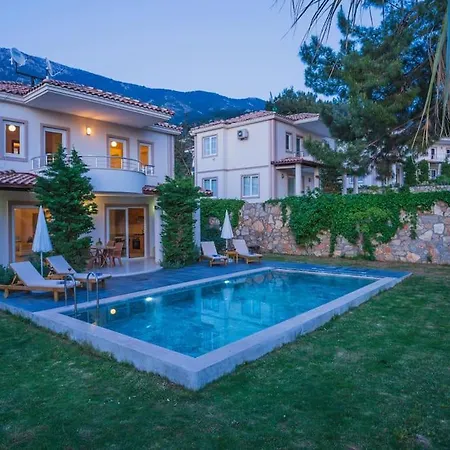 ölüdenizde Geniş Bahçe özel Havuzlu Royal 11 *