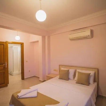 Villa ölüdenizde Geniş Bahçe özel Havuzlu Royal 11