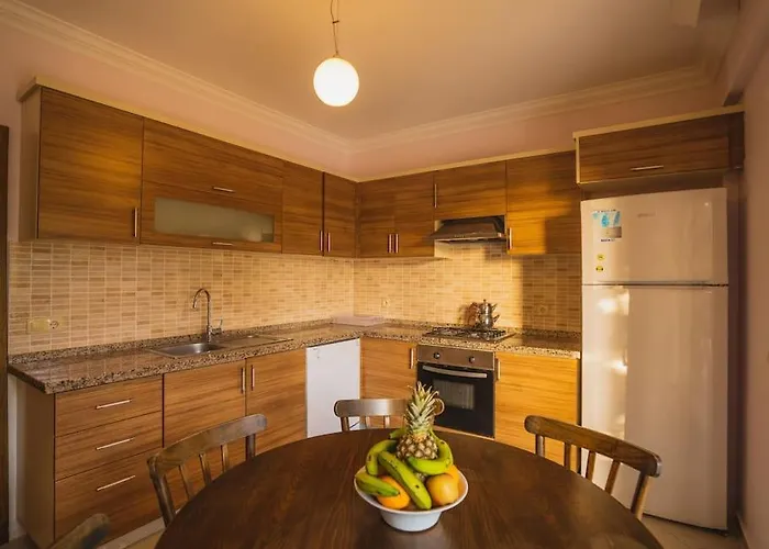 Oeluedenizde Genis Bahce Oezel Havuzlu Royal 11 Villa